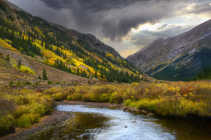 Road to Maroon Bells CO